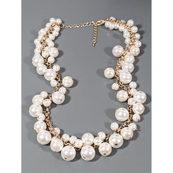 Faux Pearl Cluster Gold Tone Chain Statement Necklace 21" Chunky - Picture 2 of 8